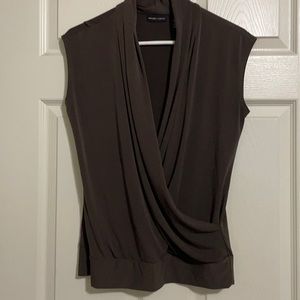 Brown sleeveless shoulder blouse